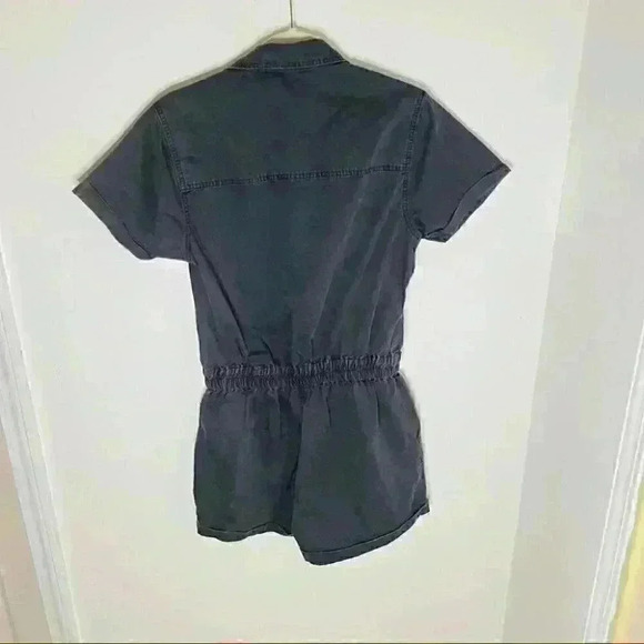 NWT Blank NYC Short Denim Romper In Down To Earth Grey - Picture 3 of 7